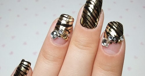 One Hundred Styles: Black and Gold Nail Art Designs