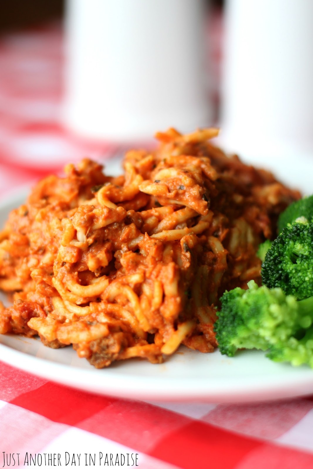 Larissa Another Day Slow Cooker Saturday Creamy Spaghetti