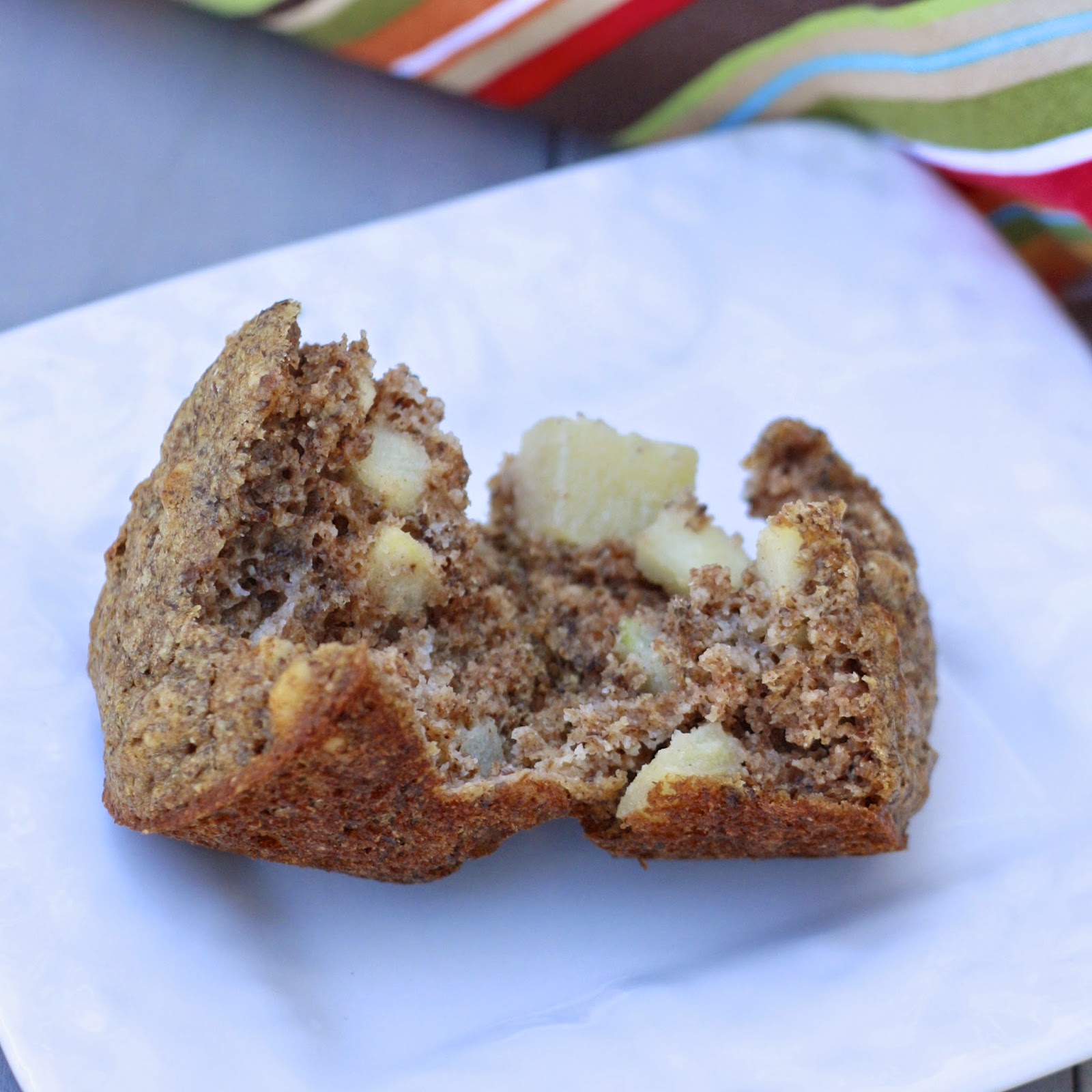 Apple Buttermilk Muffins | The Sweets Life