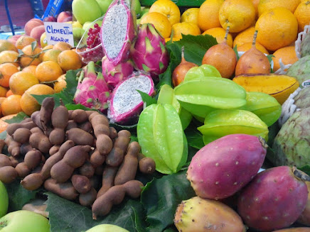 Toda a variadade de frutas frescas e tropicais