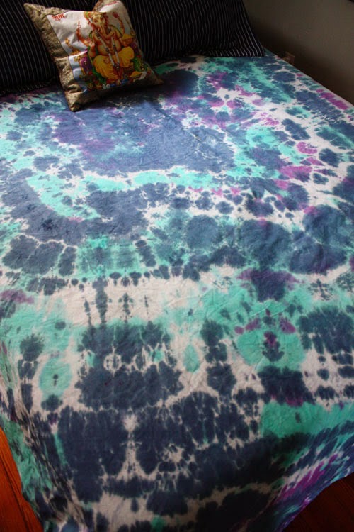 Deep Sea Tie Dye Bedspread Ilovetocreate