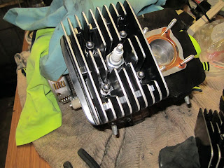 First cylinder head back in place - Yamaha RD125A