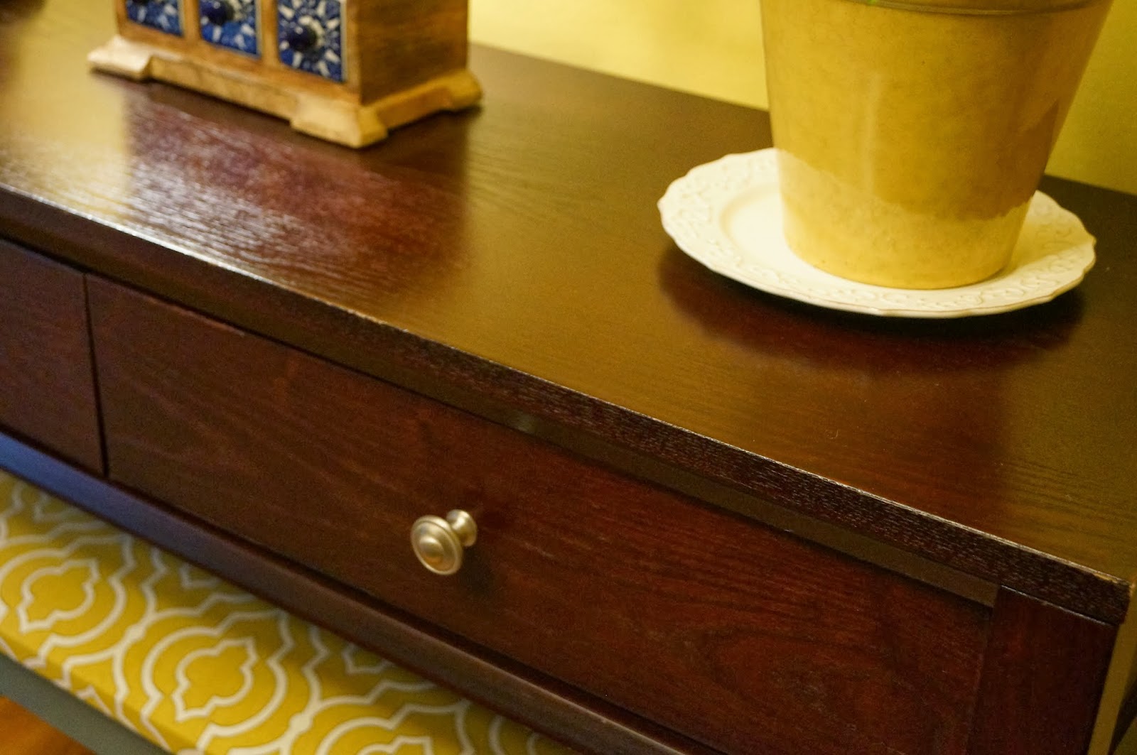 Don't Disturb This Groove: Painted Console Table Makeover