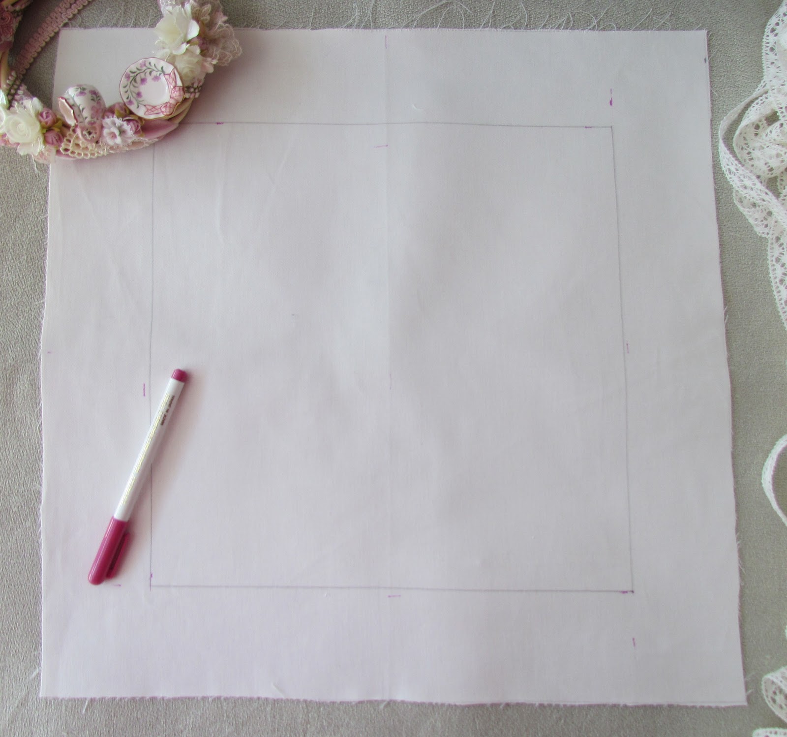 Angela Lace Woven panel cushion tutorial.