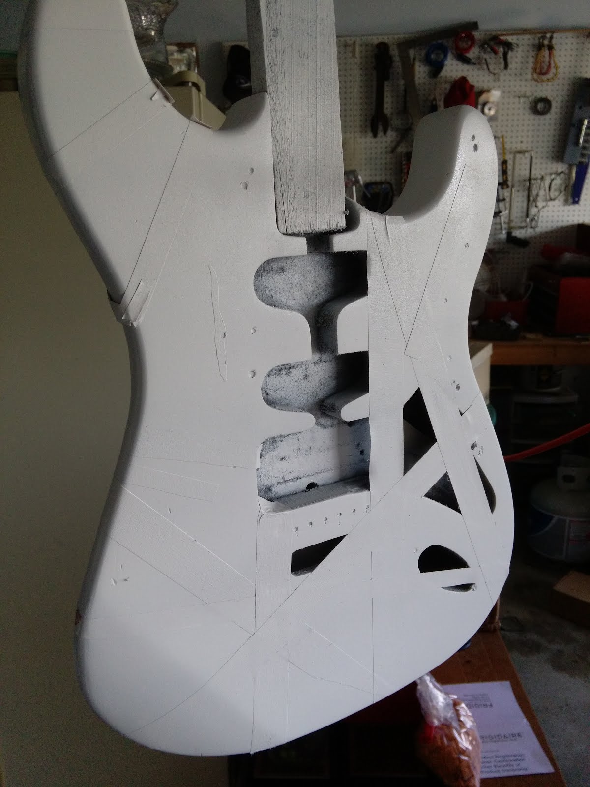 [Mattwins] How to Paint an Eddie Van Halen Frankenstrat Guitar