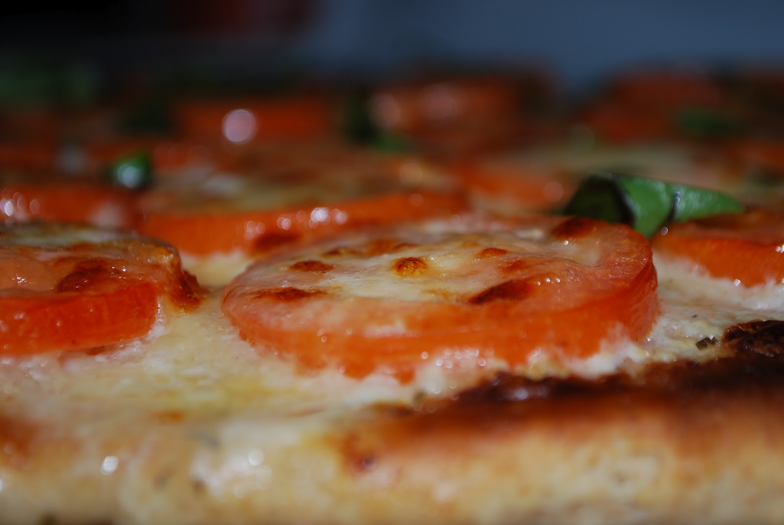 Cooking, baking, and homemaking Easy tomato basil white pizza with