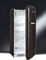 black-smeg-refrigerator-2