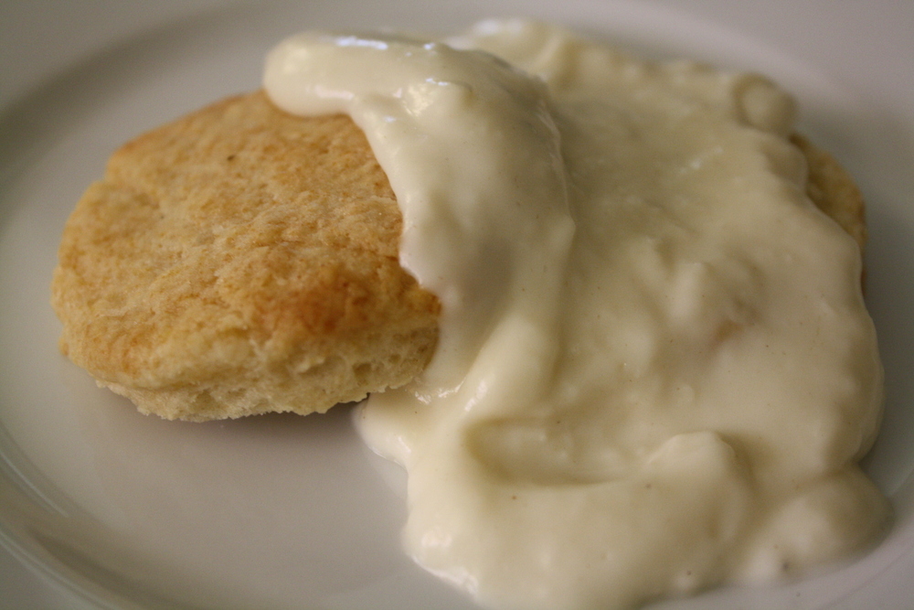 Biscuits with Milk Gravy Pig & Dac