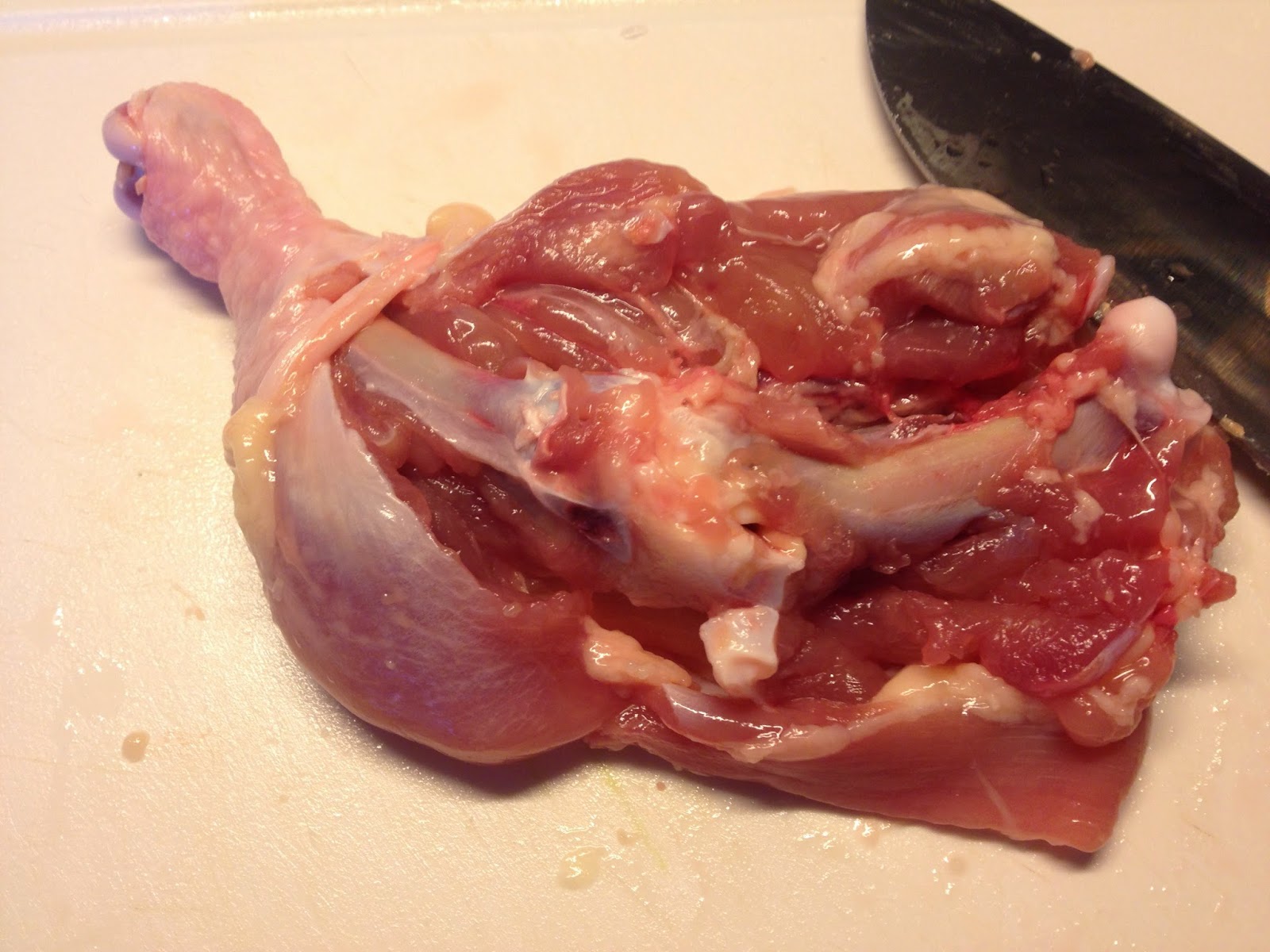 J S Cafe 與我 雞腿去骨方法