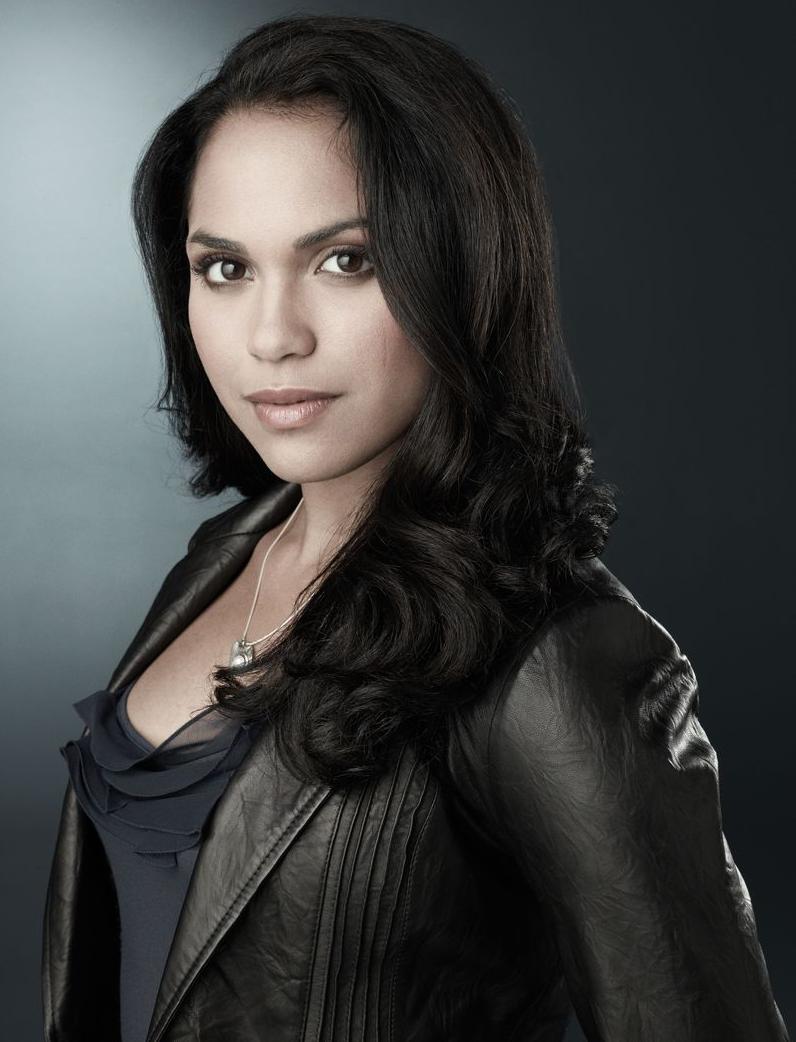 WALLPAPER WORLD: Monica Raymund photo pic