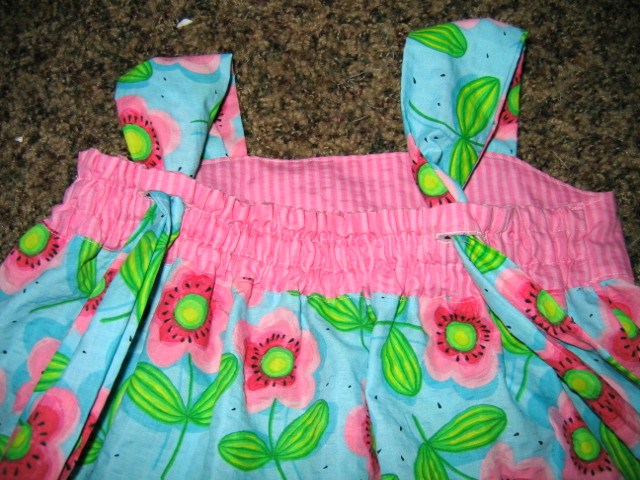 Sewin Sanity: Back Tie Bow Dress