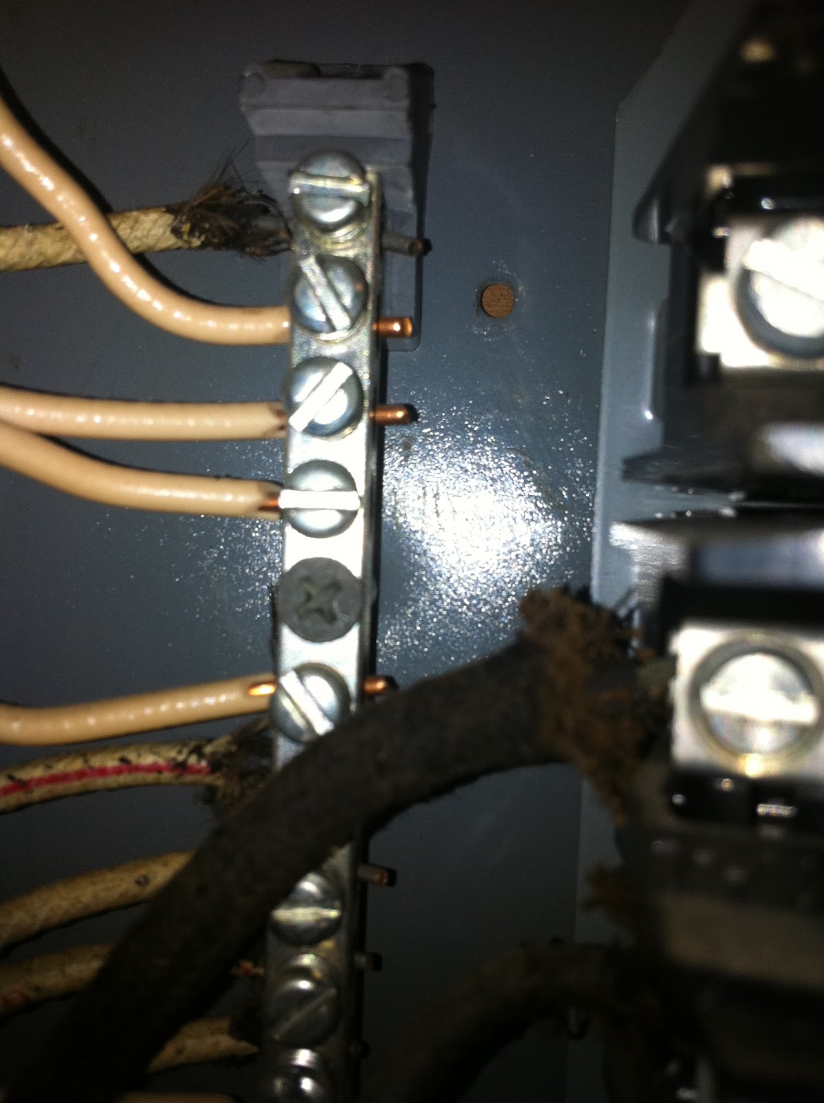 GEN3 Electric, Heating & Air Conditioning (215) 3525963 Burning in