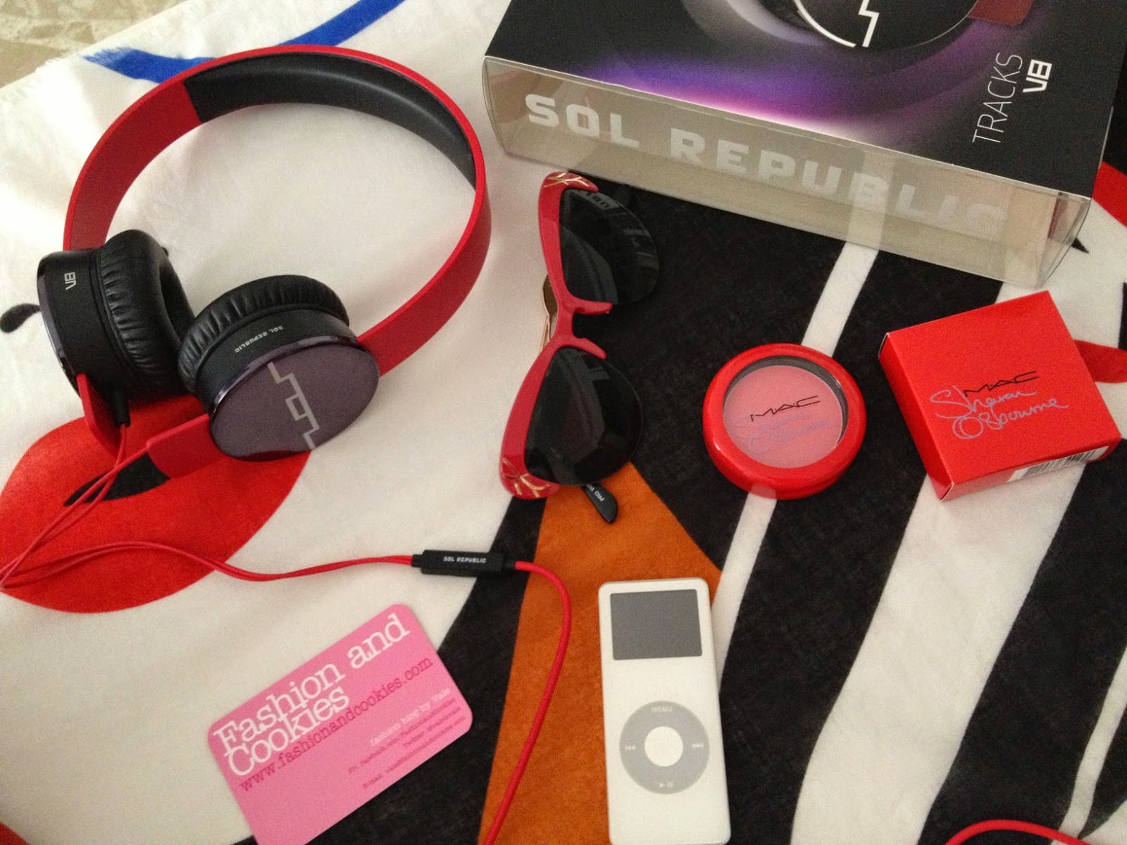 sol republic headphones, red spitfire sunglasses, mac peaches and cream blush, mac sharon osbourne blush, Fashion and Cookies, fashion blogger