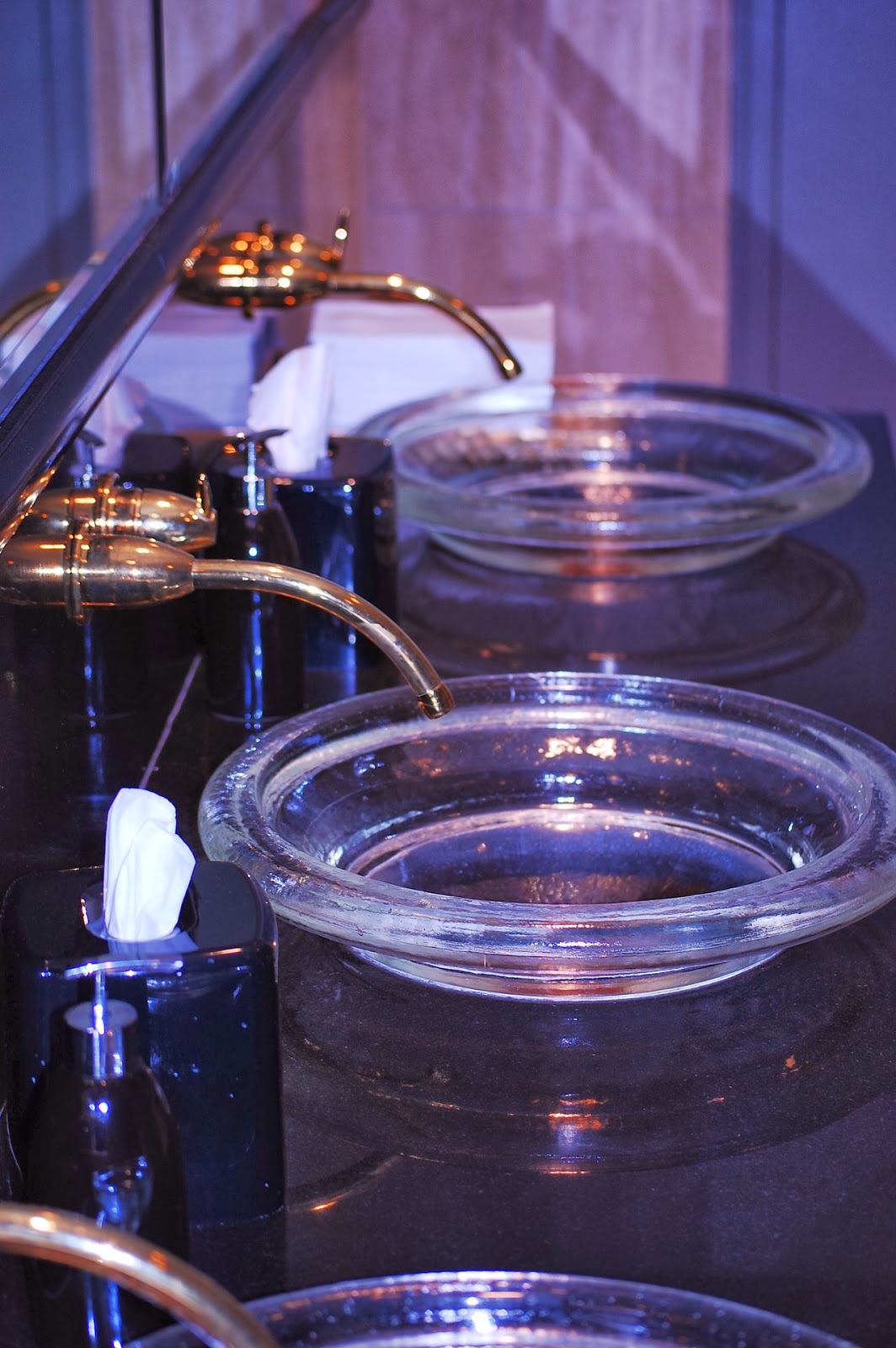 Toronto things Toronto Public Washrooms / Restrooms