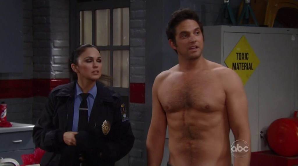 Brandon Barash Shirtless in General Hospital 20111201.