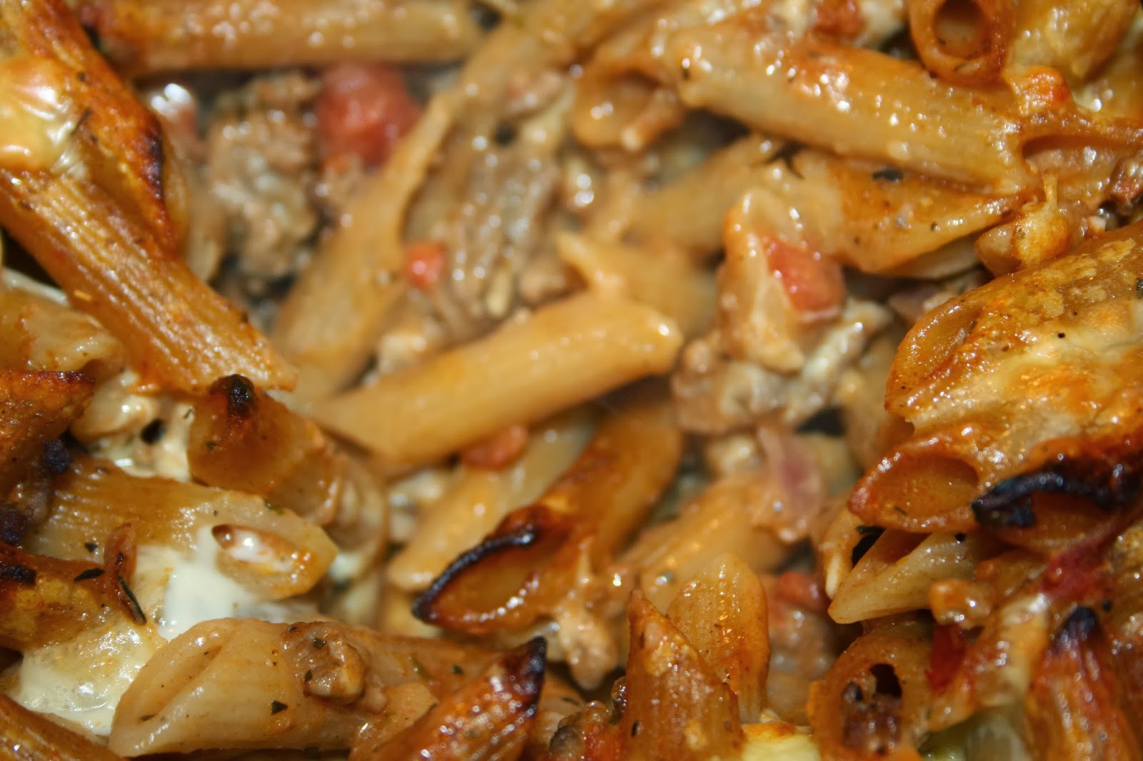 Ruokasurffausta Juustoinen jauhelihapastavuoka