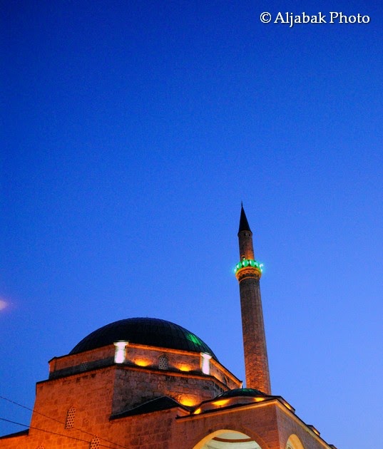 AljabakPhoto Sinan Pasha mosque at night