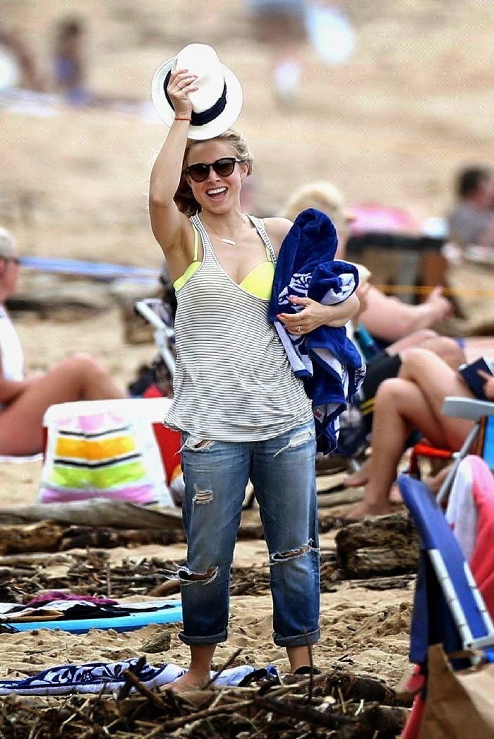 Retro Bikini Kristen Bell Gets Her Body Back In A Yellow