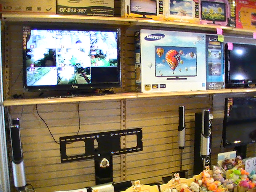 SXM TECH GURU blogs judith roumou THE MUSIC MAN STORE OR KLASS