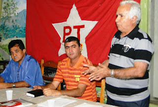 Prefeitos mineiros desistem de concorrer ao segundo mandato José+Alves,+José+Rivelino+ pres+PT,+e+prefeito+João+Pereira Prefeitos mineiros desistem de concorrer ao segundo mandato