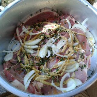 Bisteca de Porco Assada com Mostarda: Bisteca de Porco Assada com Mostarda:
