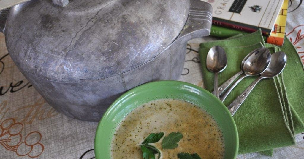 The Friday Friends Soup! Soup! Spanish Style Split Pea Soup! And