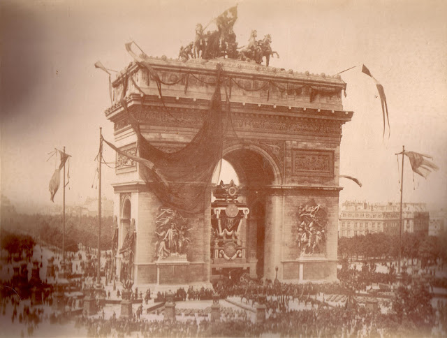 Check Out What Arc de Triomphe Paris Looked Like  in 1885 