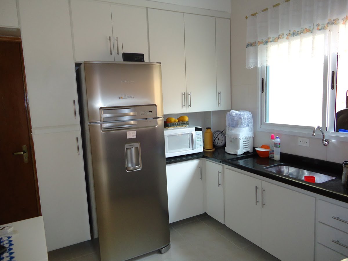 #5F4B3B MÓVEIS PLANEJADOS: COZINHAS PLANEJADAS 1200x900 px Armario Cozinha Vermelho Casas Bahia #1827 imagens