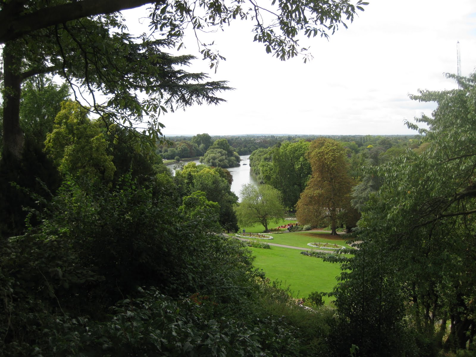 Richmond Upon Thames and the Puppet Theatre on the Barge The Daily