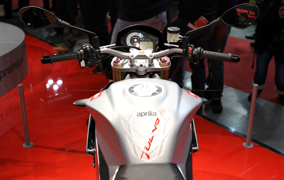 Spesifikasi Aprilia Tuono V4 R_a.jpg