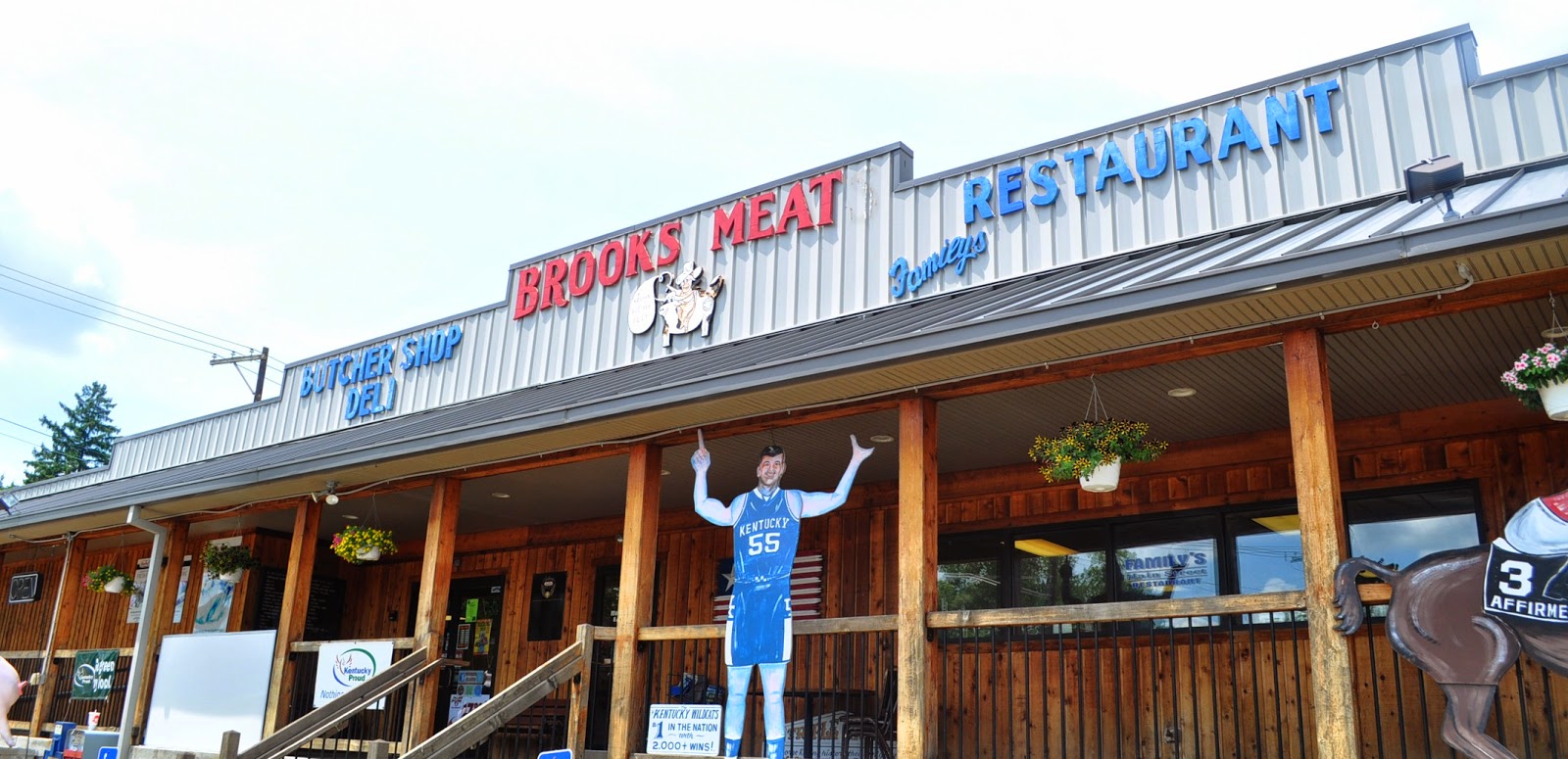 Restaurant Review Family's Main Street Cafe The Food Hussy!