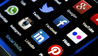 foto emprego redes sociais |