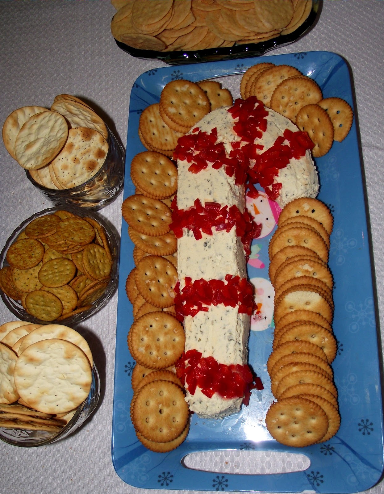 Momma Melly Candy Cane Shaped Cheese Ball