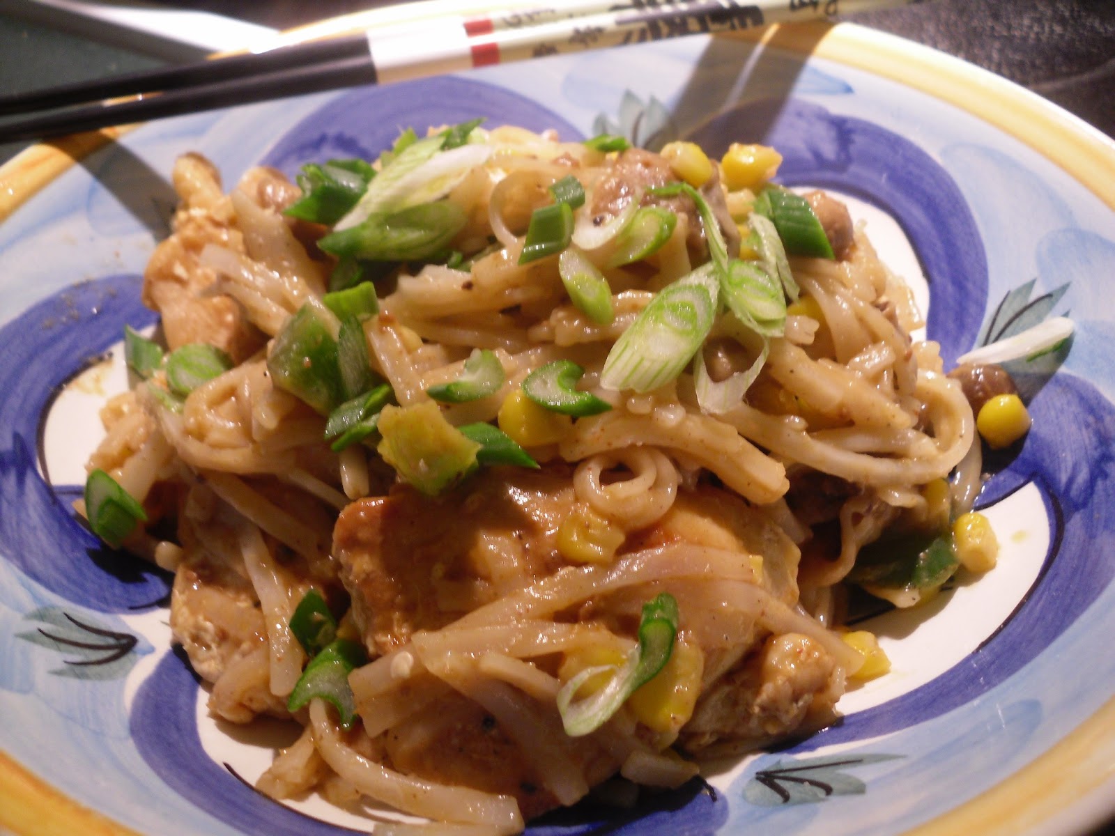 Clever Soiree Peanut Rice Noodles with Chicken