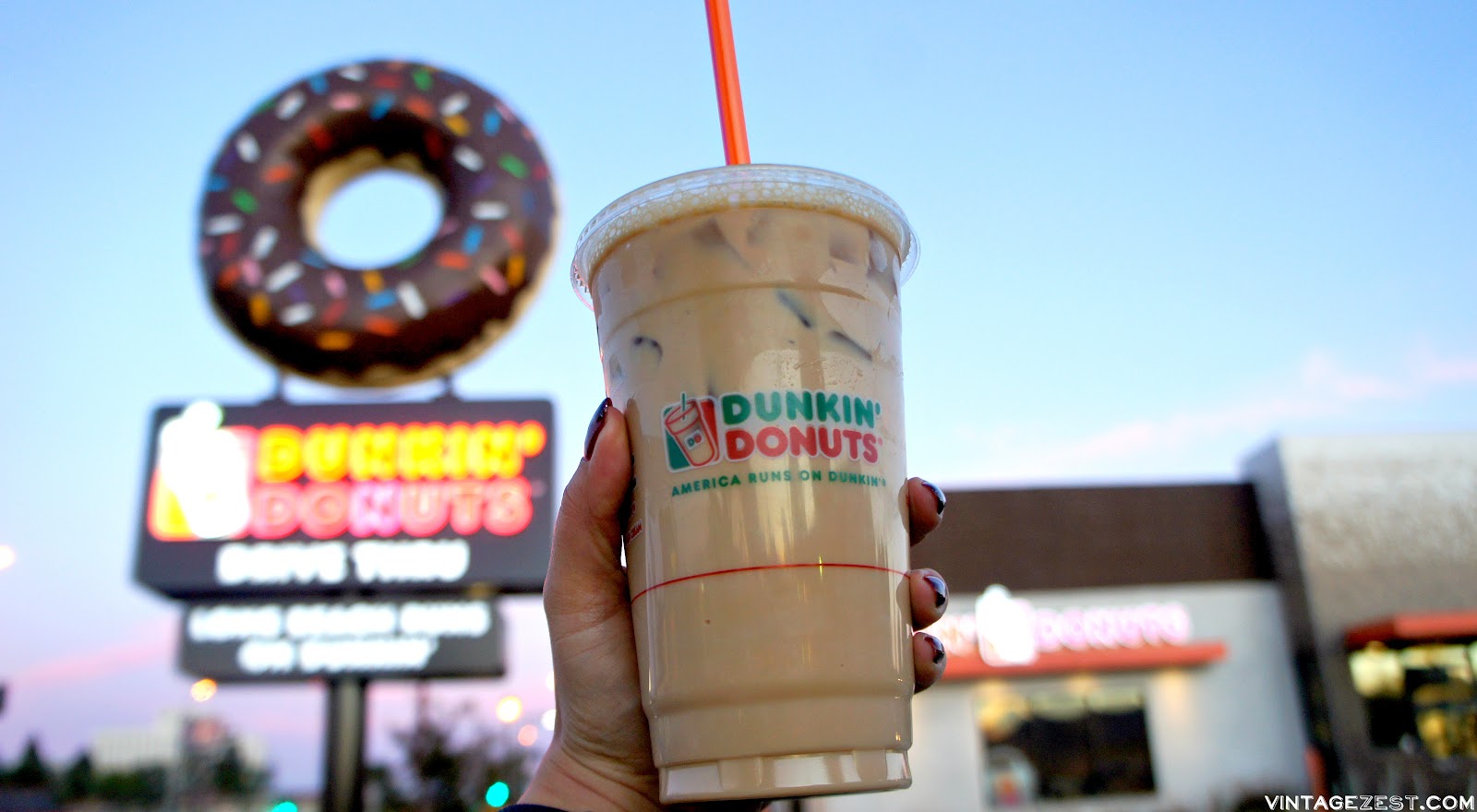 Take a Holiday Break with Dunkin' Donuts on Diane's Vintage Zest!  #ad