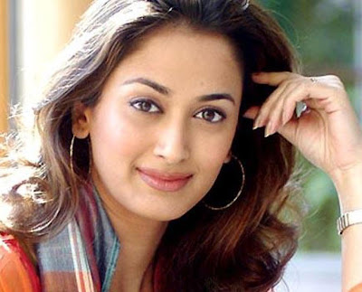Gayatri Joshi sexy picture