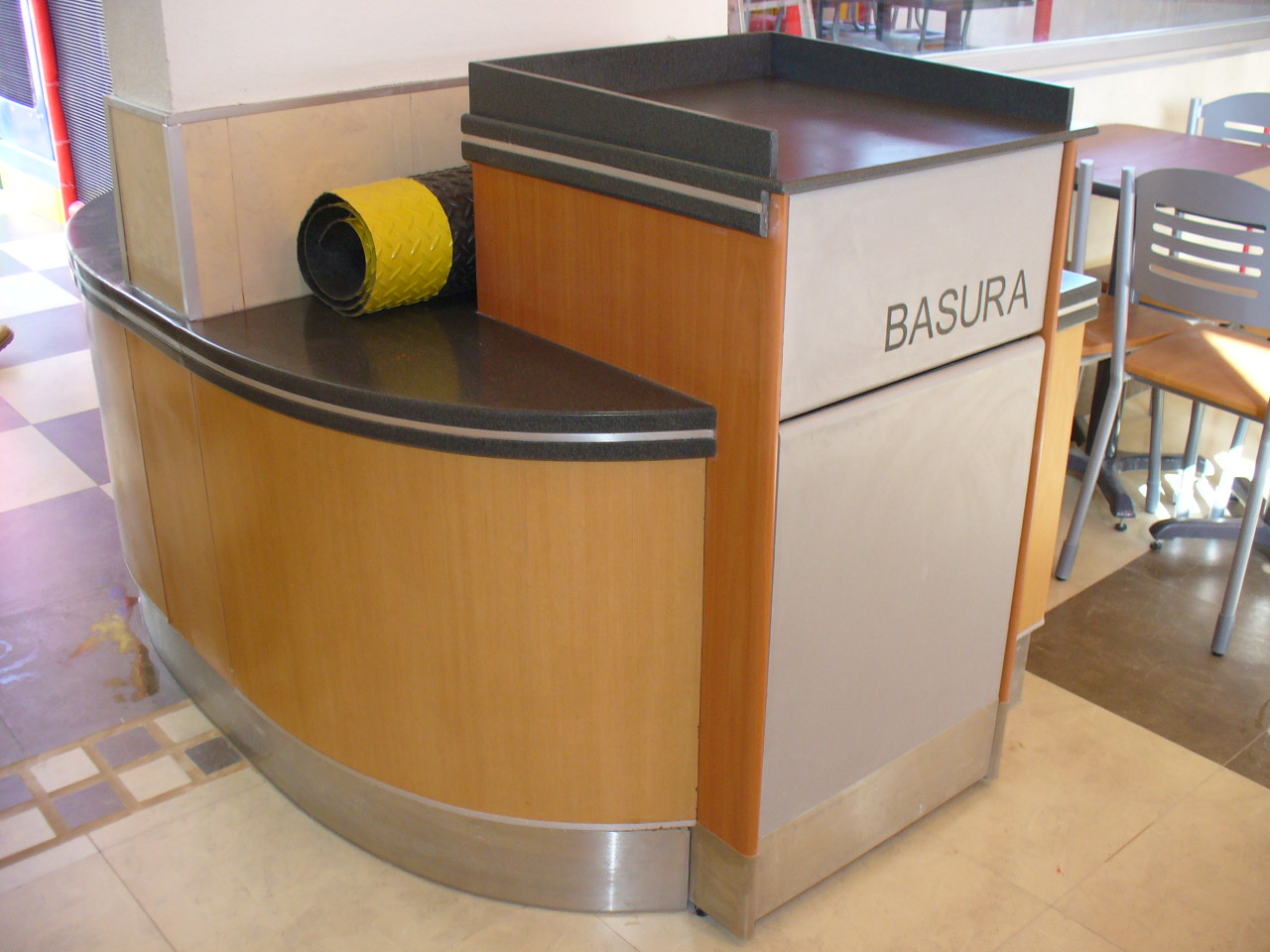 maloka Carpinteria: Botes de Basura