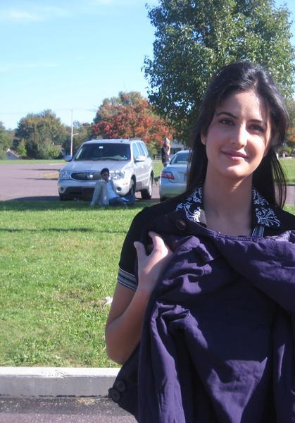 Katrina Kaif Cute Photos, katrina kaif new wallpapers. Katrina Kaif Cute Photos,
