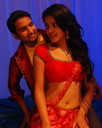 Kanna-Laddu-Thinna-Aasaiya-Movie-Stills