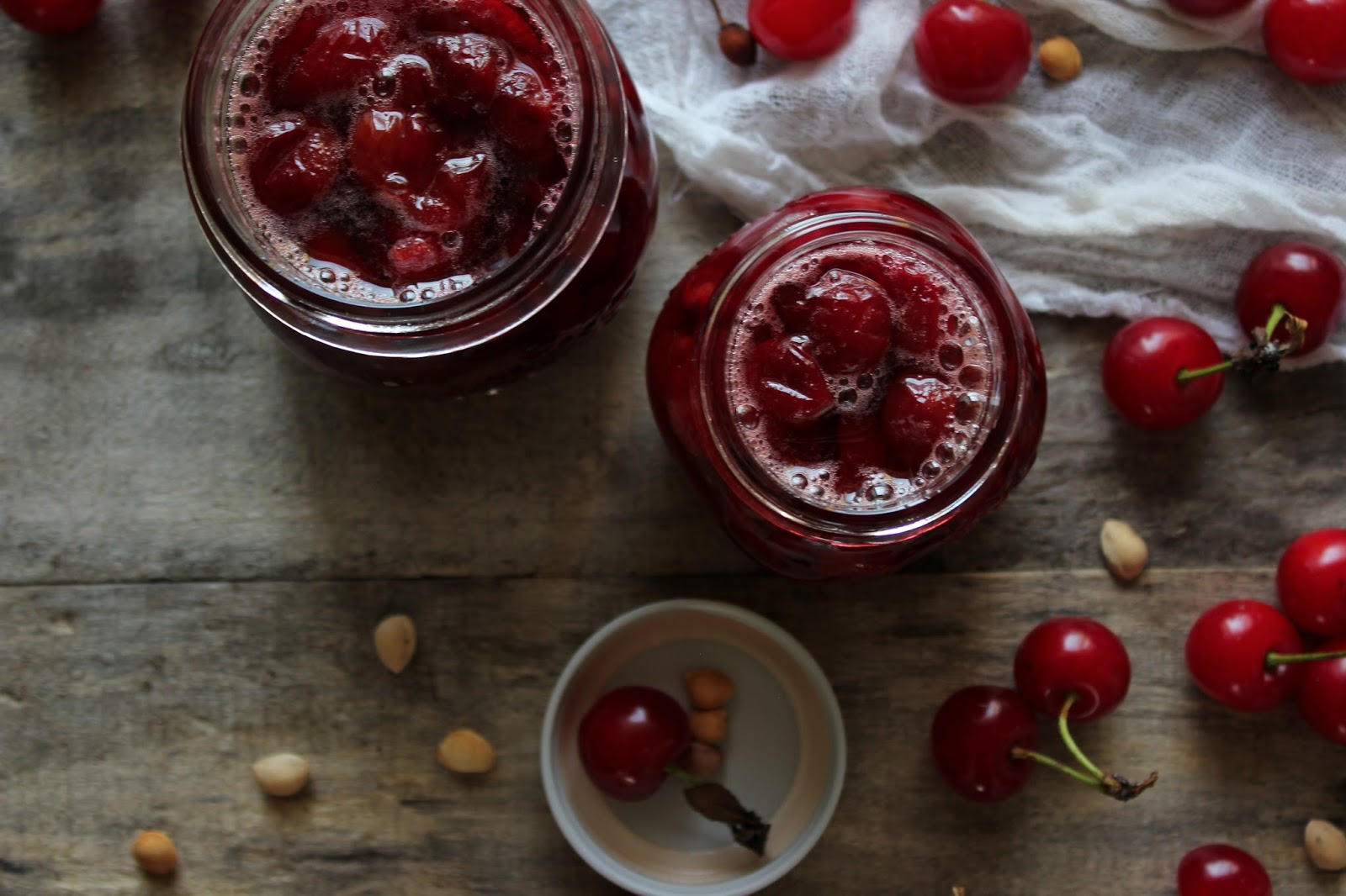 Vanilla&Staubzucker Sour black cherries in syrup Amarene sciroppate