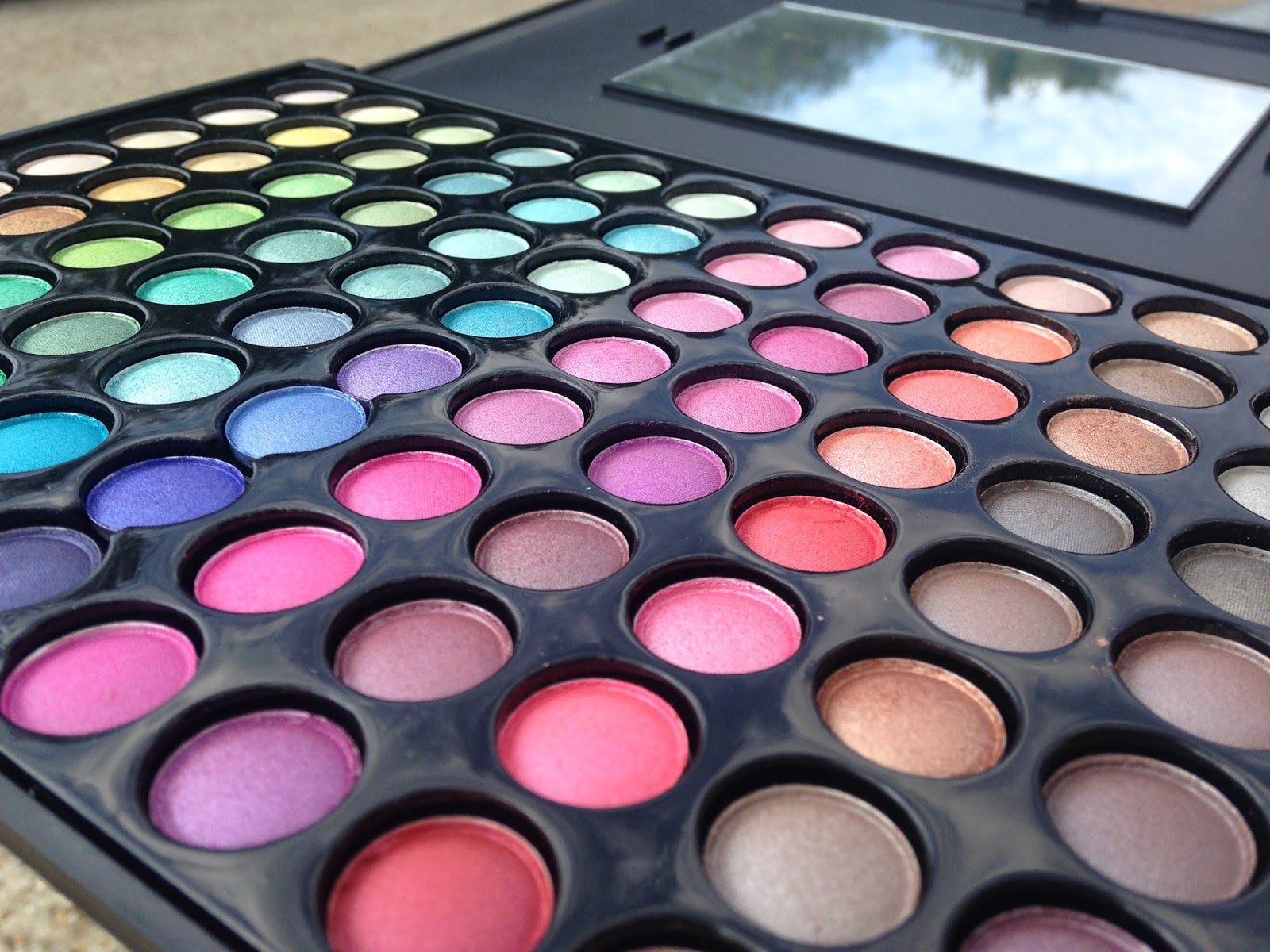 Crown Brush Crownbrush Shimmer Palette 88 SWATCHED & Giveaway