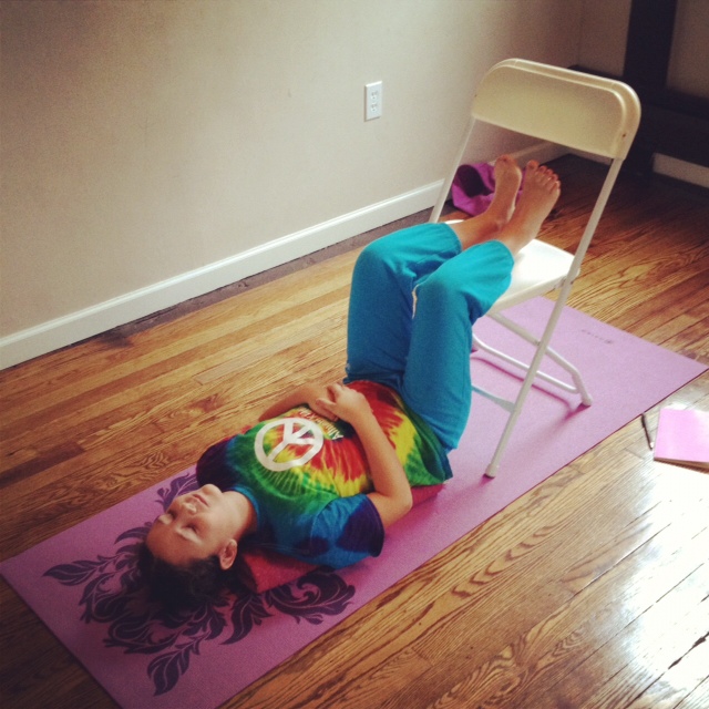 Alluem Kids Chair Yoga