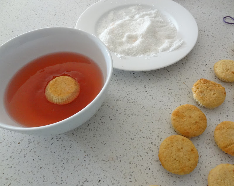 Veganise This! Vegan MoFo Aussie Stopover Jelly Cakes