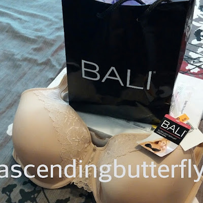 Bali One Smooth U Ultra Light Lift with Lace Underwire Bra, BALI intimates, Plus Size Bras