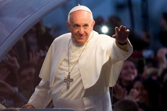 El ex líder de las FARC le pidió perdón al Papa Francisco por las acciones armadas
