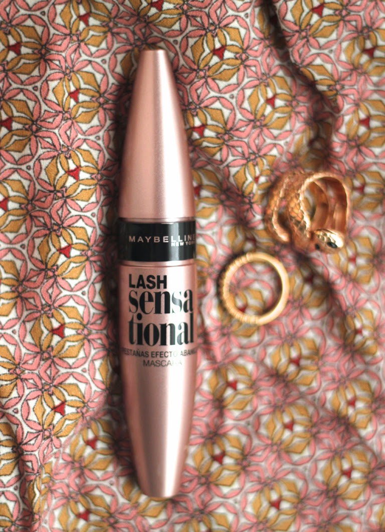 MAITUINS: MAI SENSATIONAL EYELASHES