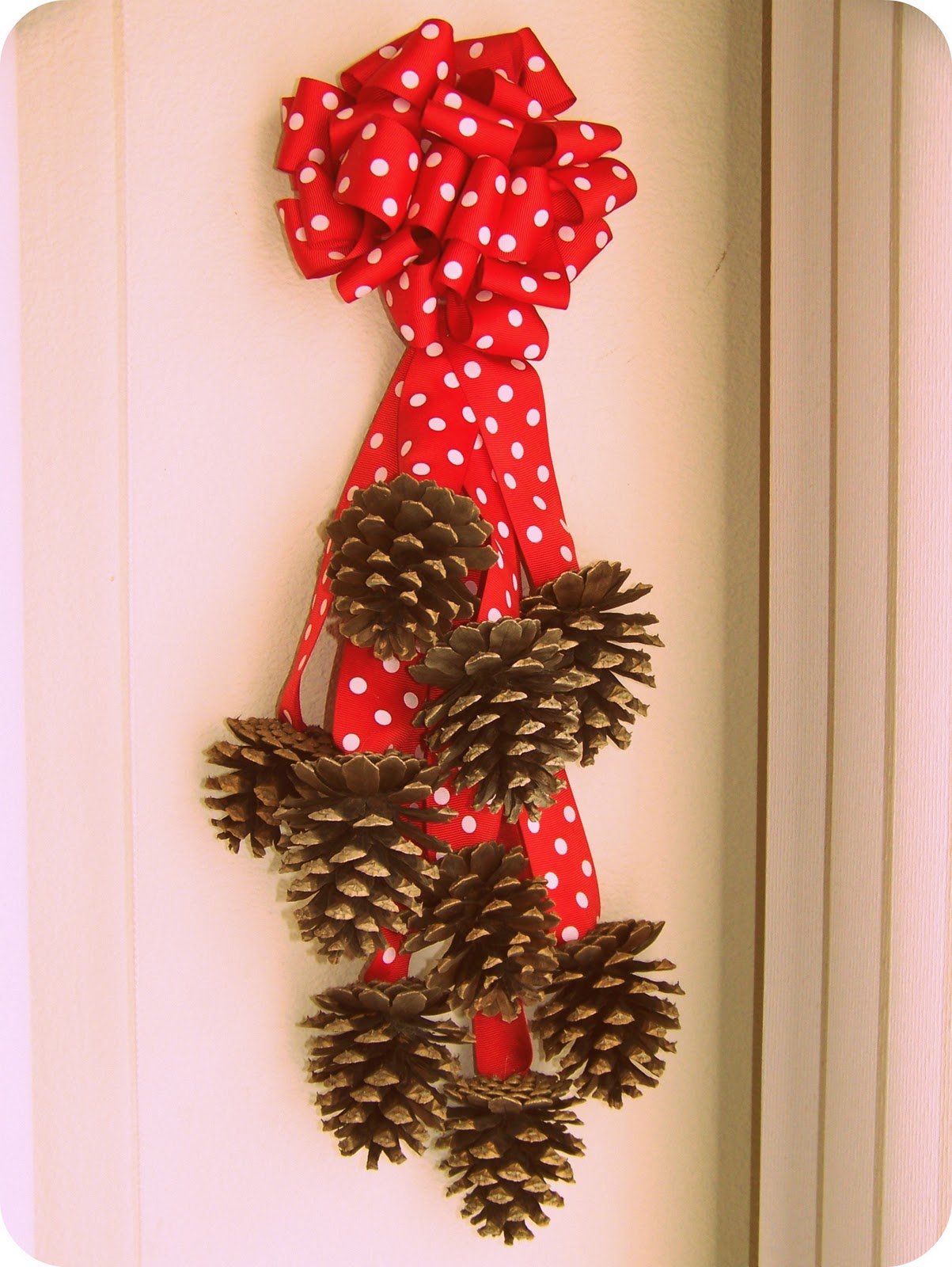 Crazy for Crafts Pine Cone Wall Hanging