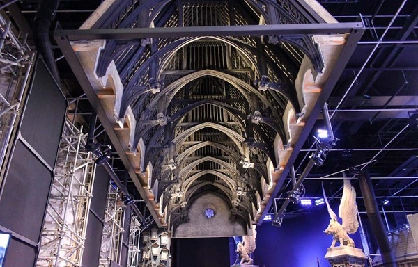 Tree knit holiday progress along weekend long 2007 cambridge went lighting night last goings Harry Potter Museum in London ~ Violet Fashion Art