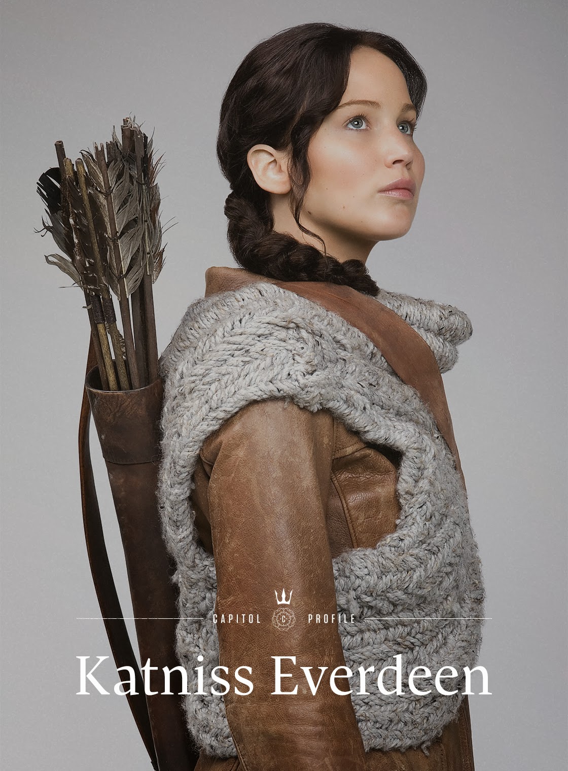 Jennifer Lawrence Fansite: Two New photos of Katniss Everdeen