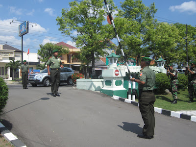 DANDIM 0725/SRAGEN SAMBUT PANGDAM IV/DIP DI MAKODIM 0725/SRAGEN